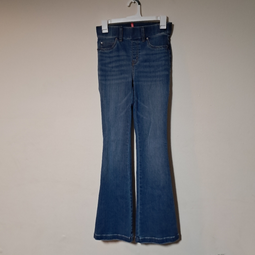 SPANX Womens Pull On High Rise Flare Bootcut Leg Jeans Size XS.